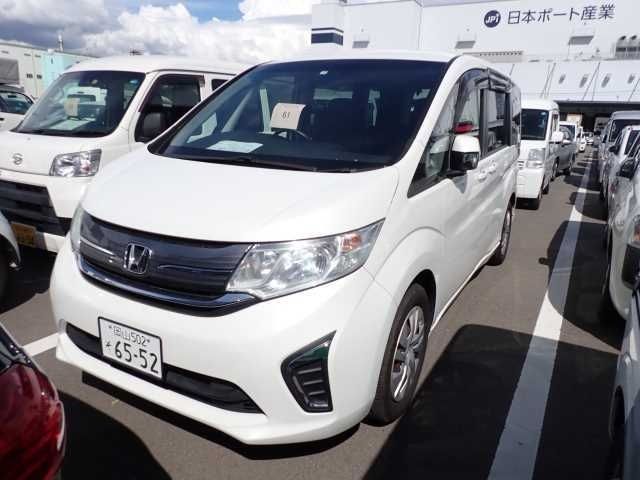 61 Honda Step wagon RP1 2015 г. (ORIX Kobe Nyusatsu)